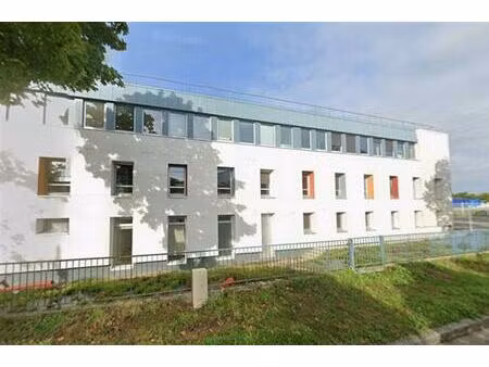 location bureau brest 311 m²