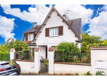 maison 6pièce(s) 4chambre(s) 142 m² beynes (78650)