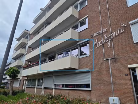 appartement te huur in maaseik met 3 slaapkamers