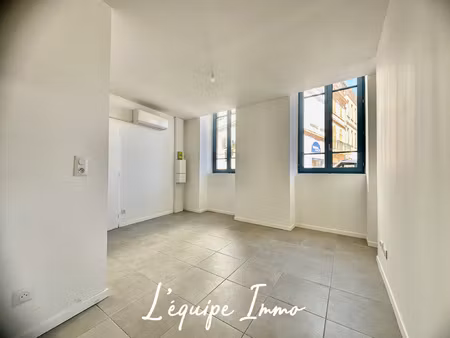 studio centre ville de samatan environ 21 m2