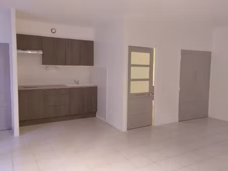 location appartement 1 pièce 40m² figeac 46100