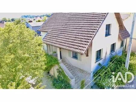 maison traditionnelle à comblanchien (21700)
