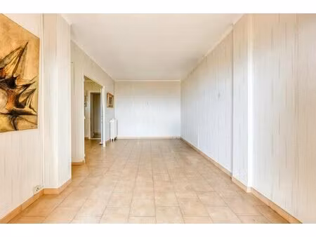 appartement de 2 pièces de 49 m² au faron 83200 toulon