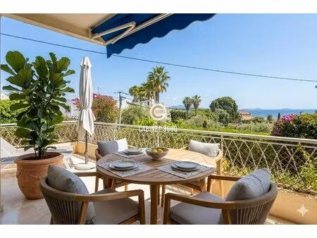 m2286 - bandol - centre ville - appartement t2 - terrasse 22 m2 - vue mer