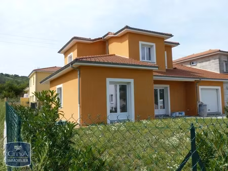 maison à louer 5 pièces 140.48 m² - ménétrol (63) - 1 335€
