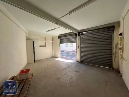 parking à louer 25 m² - cannes (06) - 200€