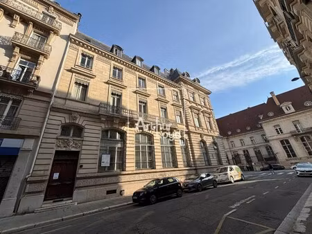 location local professionnel 180m² grenoble 38000
