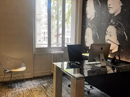 location local professionnel 96m² lyon 6ème