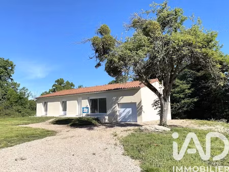 maison à job (63990)