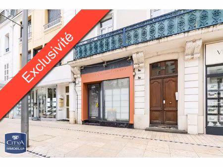 local commercial à vendre 32 m² - vichy (03) - 51 000€