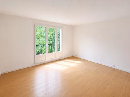 vente appartement 3 pièces 54 m² brie-comte-robert (77170)