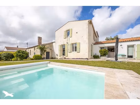 vente maison 5 pièces 166 m² bourgneuf (17220)