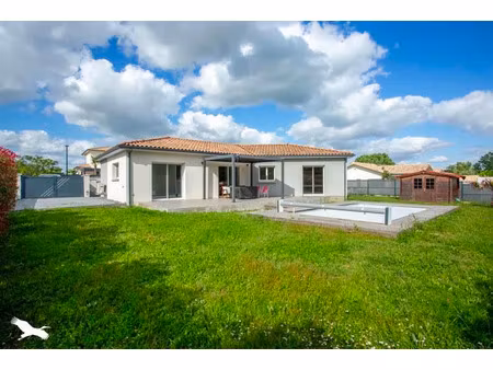 vente maison 5 pièces 121 m² carignan-de-bordeaux (33360)
