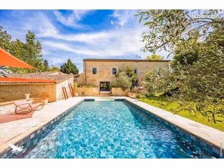 ferme 9 pièces 260 m²