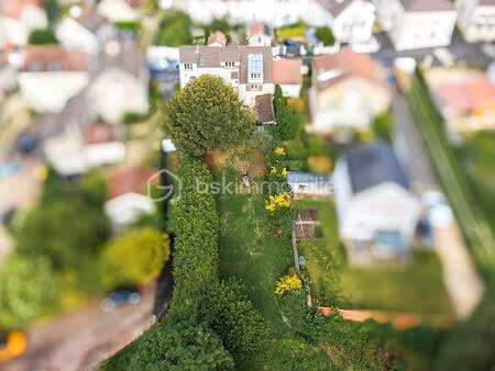maison de 215 m² à nanteuil-les-meaux