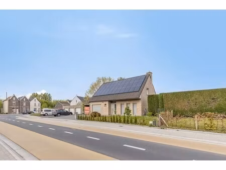 verzorgde woning met 3 slpk en garage