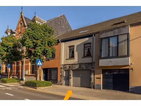 gerenoveerde bel-etagewoning met 3 slk