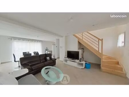 maison 6 pièces 111 m²