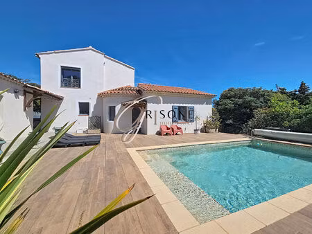 villa de charme 5 chambres avec piscine à bandol