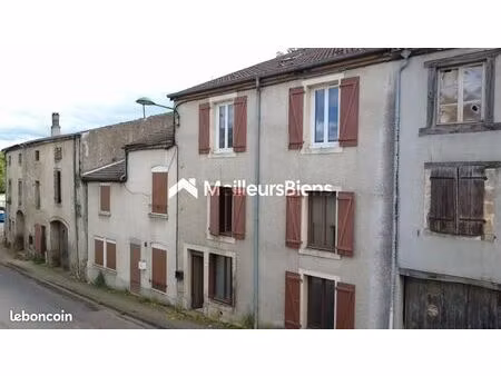 immeuble 10 pièces 208 m²
