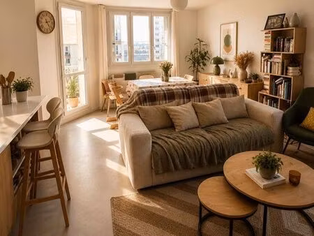 appartement lumineux de 70m2 avec grande terrasse 90 m2