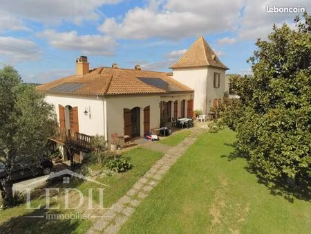 maison 6 pièces 186 m²