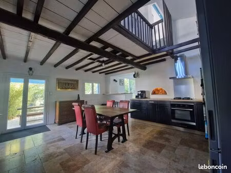 villa entre ville et nature au coeur du plan des 4 seigneurs
