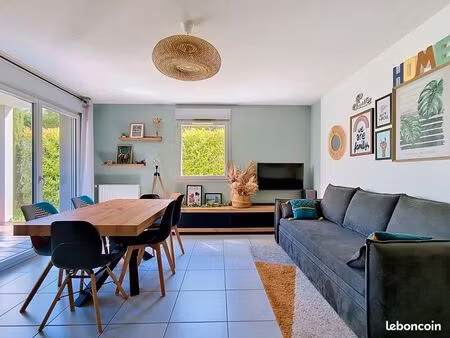 t4 récent 82m2 – quartier du village  corbas