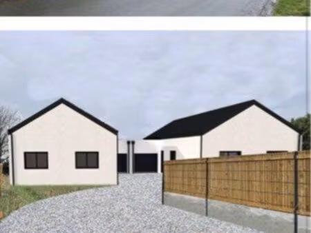 à vendre terrain avec 2 maisons à construire