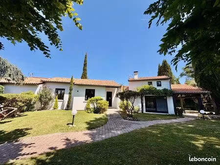 maison 5 pièces 163 m²