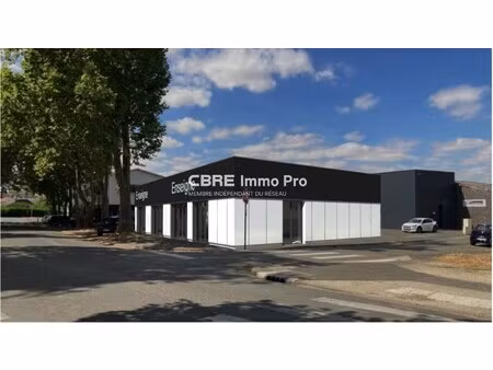 location local commercial 248m²