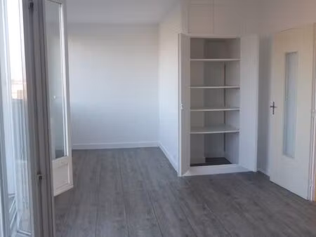t3 49m²+ terrasse exceptionnelle de 15 m² plein ouest