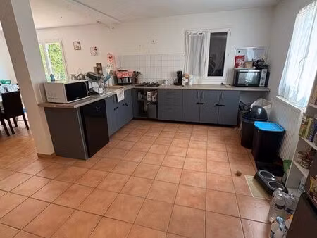 appartement 3 chambres + jardin + parking