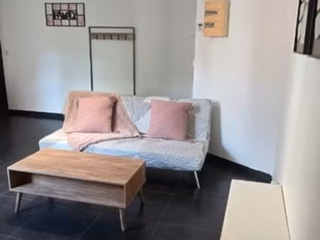 loue f2 55m2 avec terrasse