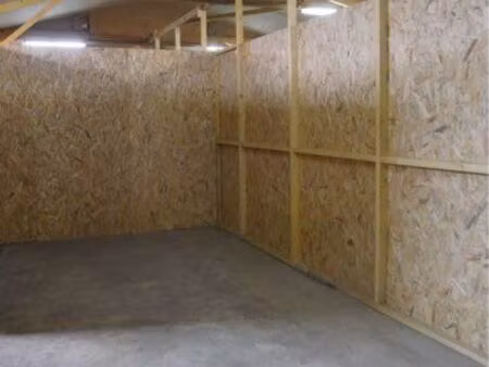 box de stockage à la garnache