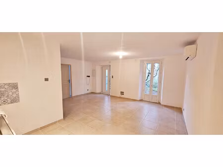 location maison 3 pièces 50m² gonfaron 83590
