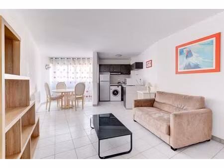 location appartement 2 pièces 39m² cannes 06400