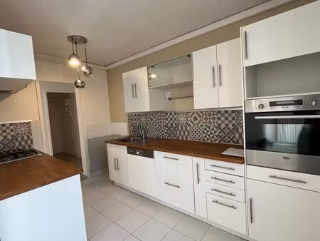 location appartement 3 pièces 63m² istres 13800