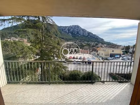 location appartement 4 pièces 78m² toulon 83200
