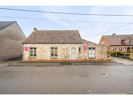 huis te koop in houthulst met 4 slaapkamers