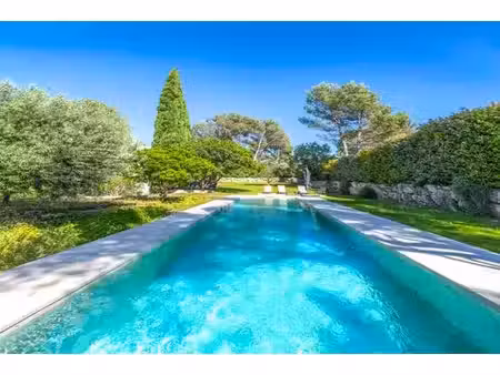villa de 8 pièces de luxe en vente aix-en-provence  france
