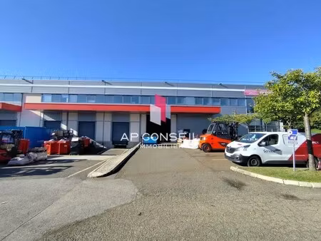 location local d’activités trappes 78190 2658m²