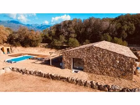 élégante bergerie à figari