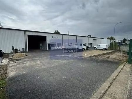 location entrepôt eysines 33320 900m²