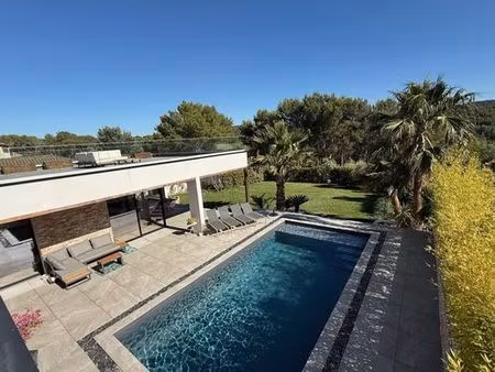 villa de 8 pièces de luxe en location aix-en-provence  france