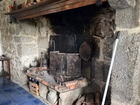 vente propriété 6 pièces 19689 m² à auzances (23700)  255 000 €