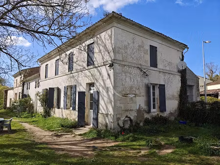 vente maison 4 pièces 235 m² à grézac (17120)  265 000 €