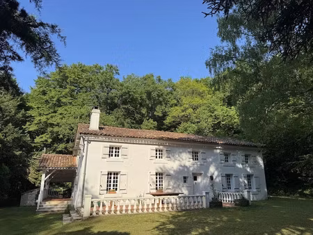 vente maison 7 pièces 210 m² à rioux-martin (16210)  264 600 €