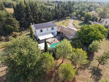 belle maison contemporaine avec piscine et grand jardin arboré piémont cévenol 160 m² 