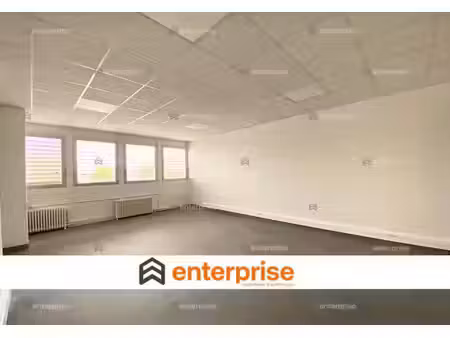 location entrepôt senlis 60300 38m² à 214m²